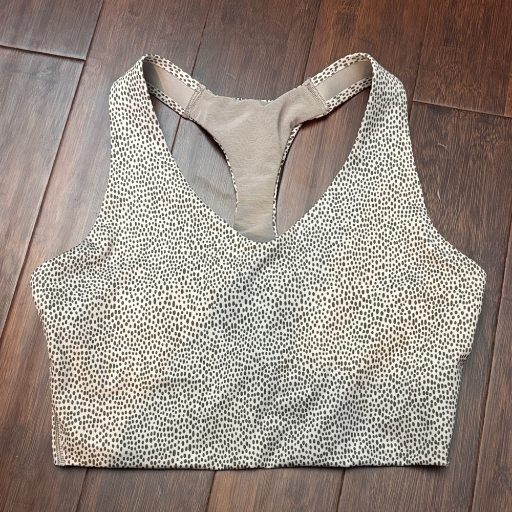 Women’s Spanx Spotted V-Neck Crop Top Sports Bra